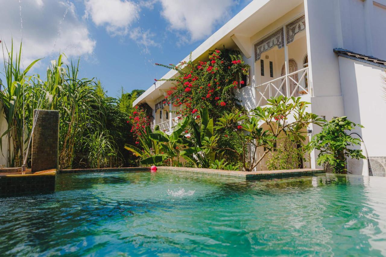 Isla Indah Retreat Boutique Hotel Nusa Lembongan  Bagian luar foto